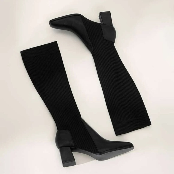 Cute Knee High Black Boots with small heel. - Picture 3 of 3